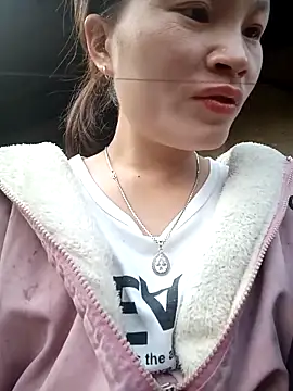 Snapshot of nangmo chatting on 12.01.25 nangmo online show from 12.01.25