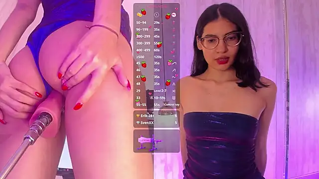 Snapshot of VanessaBoch chatting on 11.24.25 VanessaBoch online show from 11.24.25