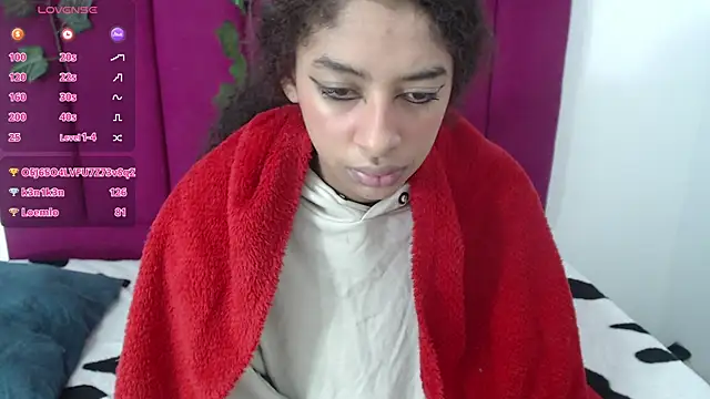 Snapshot of Tinyy_Star chatting on 12.02.25 Tinyy Star online show from 12.02.25