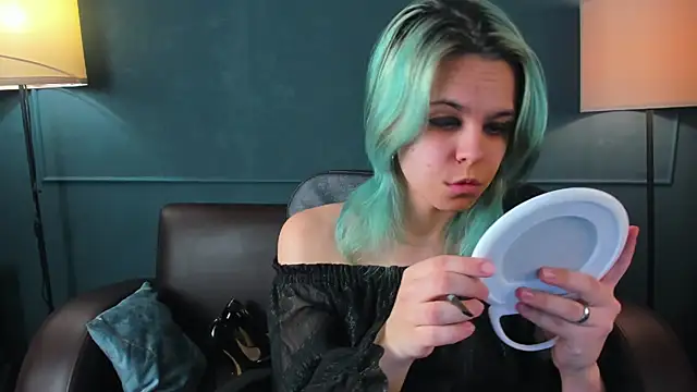 LiraBelle online show from 02.27.26