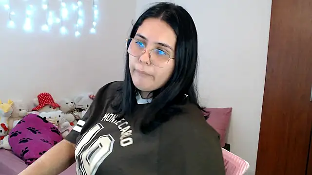 Snapshot of suckdreams19 chatting on 02.05.26 suckdreams19 online show from 02.05.26