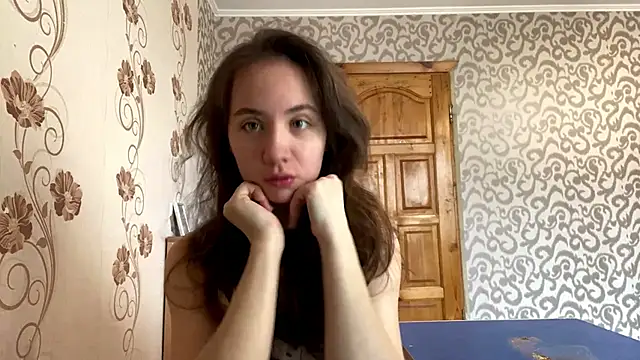 Snapshot of ChandaApplin chatting on 12.15.25 ChandaApplin online show from 12.15.25