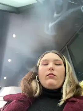 KateBurlesk online show from 03.17.26