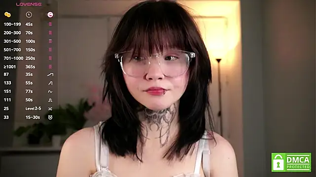 Snapshot of CaroleMyers chatting on 11.26.25 CaroleMyers online show from 11.26.25