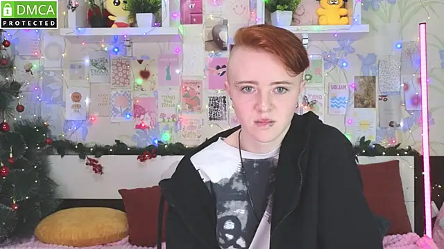 Snapshot of sSugarRush chatting on 12.04.25 sSugarRush online show from 12.04.25