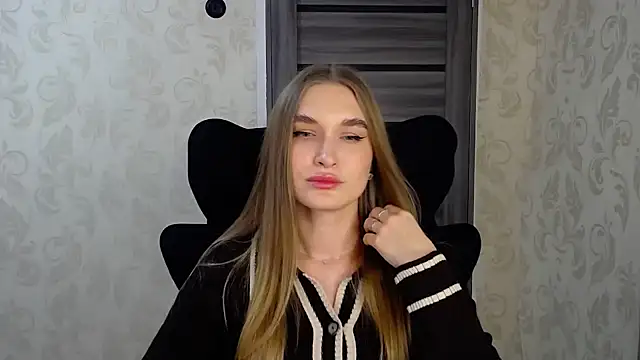 AnyaSmack online show from 12.20.25