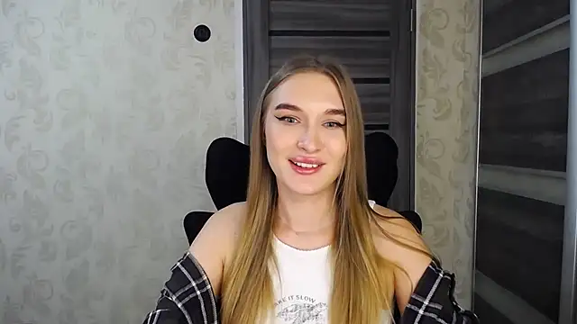 AnyaSmack online show from 12.21.25