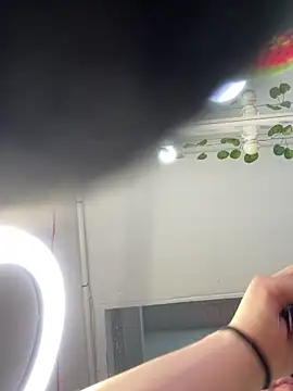 Snapshot of Kitty_Bms_ chatting on 12.18.25 Kitty Bms online show from 12.18.25