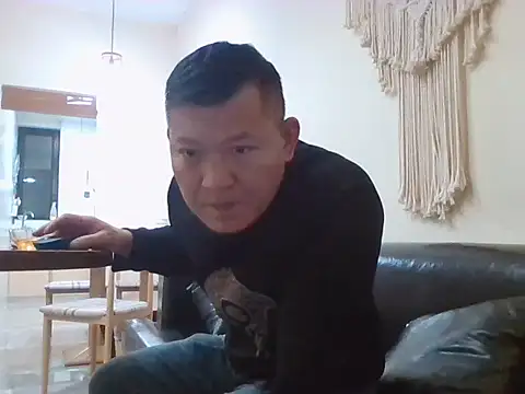 klasdjhasid online show from 12.03.25