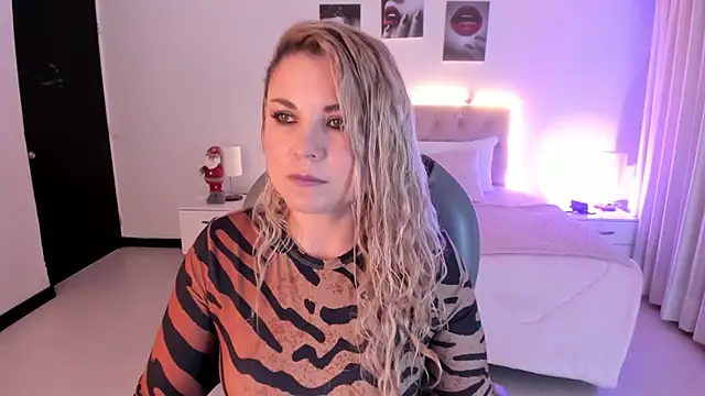 Violeta Hotter online show from 11.24.25