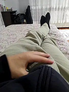 Snapshot of BarrenProtege chatting on 12.02.25 BarrenProtege online show from 12.02.25