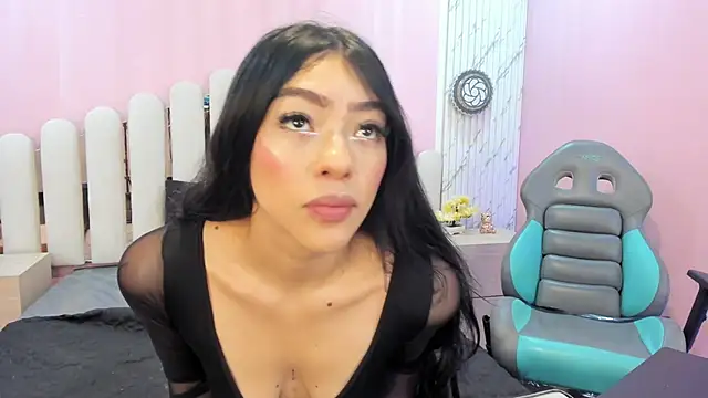 Snapshot of DAKOTA_SAKURA chatting on 12.02.25 DAKOTA SAKURA online show from 12.02.25