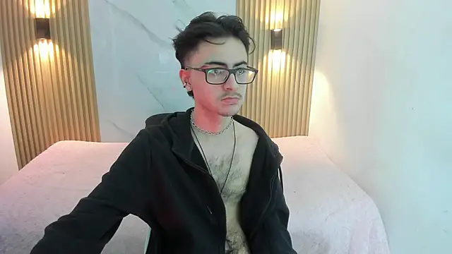 Snapshot of Im_Dayros chatting on 11.25.25 Im Dayros online show from 11.25.25