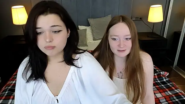 VikiBlossom online show from 12.15.25