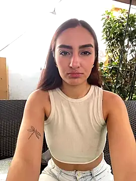 ZoeJohnson Pink online show from 12.04.25