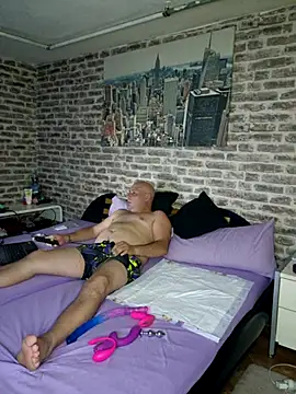 SquirtPassion1995 online show from 07.18.26