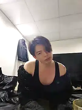 Snapshot of twtung_tung chatting on 11.26.25 twtung tung online show from 11.26.25