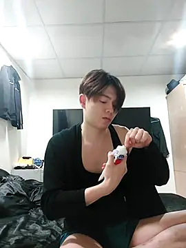 Snapshot of twtung_tung chatting on 11.28.25 twtung tung online show from 11.28.25