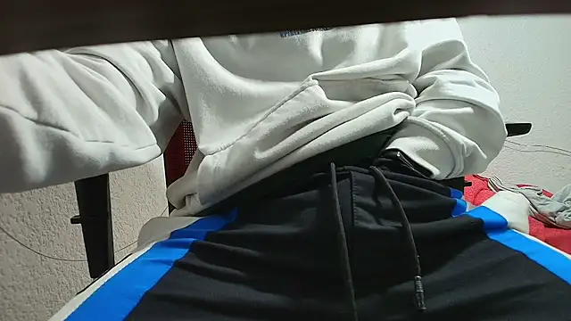 Snapshot of Daisuke_01 chatting on 11.28.25 Daisuke 01 online show from 11.28.25