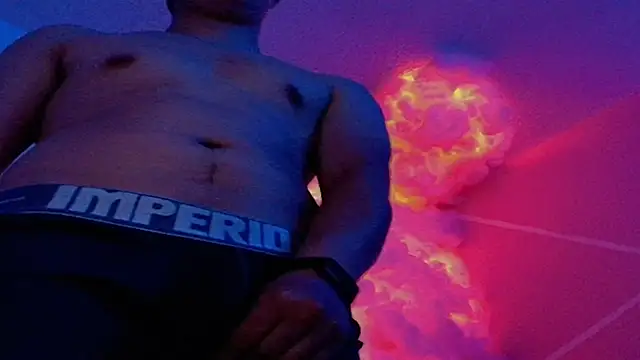 Snapshot of Daisuke_01 chatting on 12.14.25 Daisuke 01 online show from 12.14.25