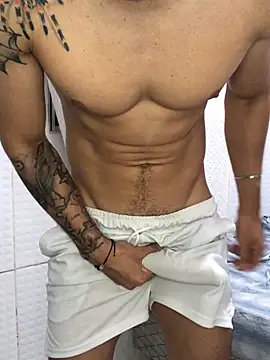 Snapshot of dot_21cm_ chatting on 01.08.26 dot 21cm online show from 01.08.26