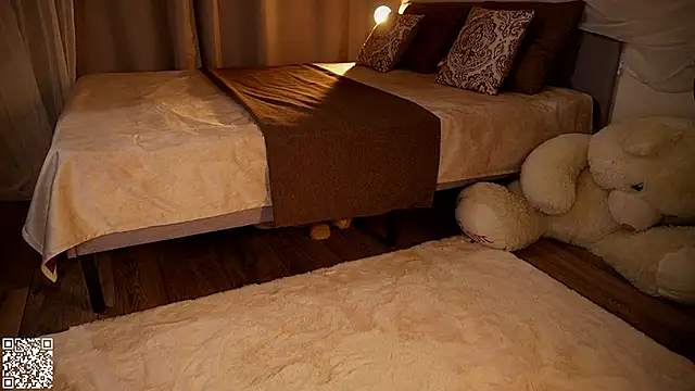 Snapshot of iamclaire chatting on 11.28.25 iamclaire online show from 11.28.25