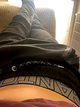 Snapshot of nightbound99 chatting on 12.20.25 nightbound99 online show from 12.20.25