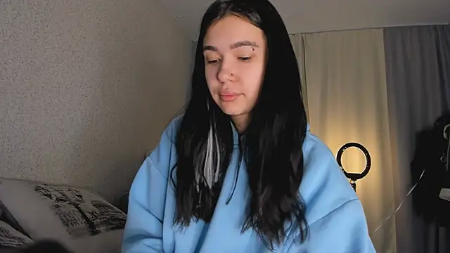 SakuraVibe online show from 12.05.25