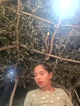 Snapshot of Babita_Gori chatting on 12.14.25 Babita Gori online show from 12.14.25