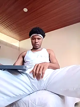 Snapshot of man_black_hot24 chatting on 01.11.26 man black hot24 online show from 01.11.26