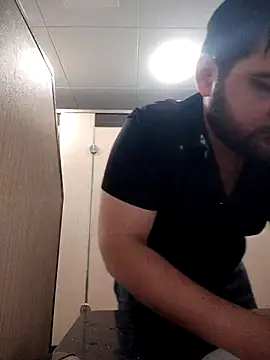 Koma001 online show from 11.28.25