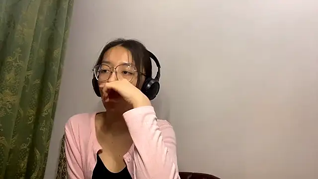 LinaClous online show from 02.21.26