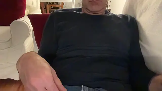 Snapshot of SimonZydar chatting on 11.23.25 SimonZydar online show from 11.23.25