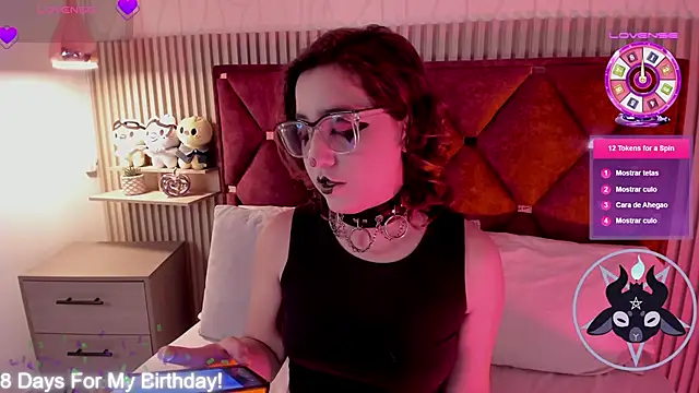 Kiri Velvet online show from 05.05.26