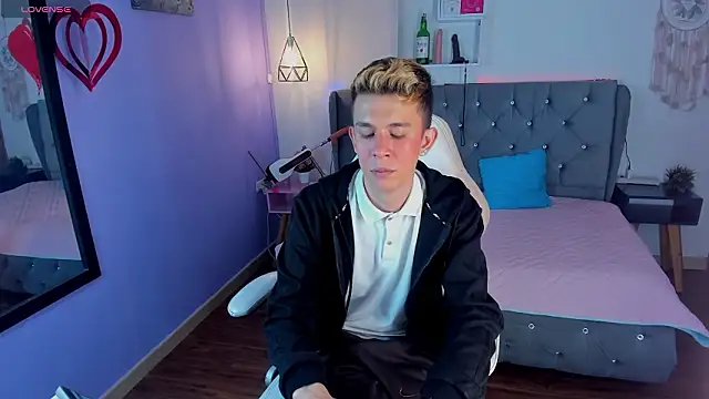 Juaan Diick online show from 03.03.26