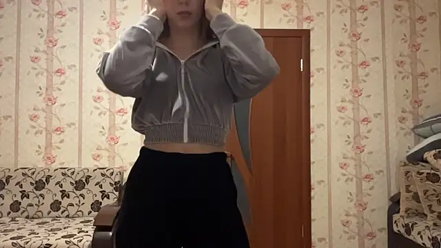 Snapshot of Katebarbie chatting on 12.14.25 Katebarbie online show from 12.14.25