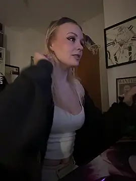 OfflineLizzy online show from 03.08.26