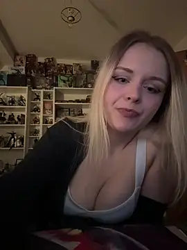 OfflineLizzy online show from 03.09.26