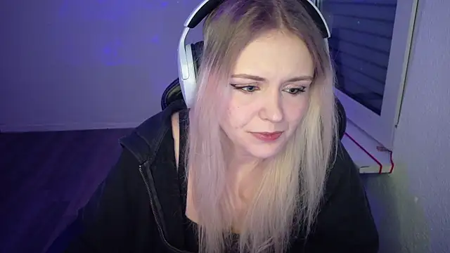 OfflineLizzy online show from 03.16.26