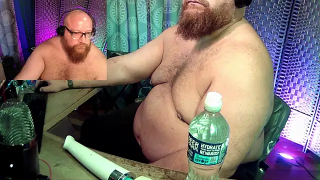 Snapshot of BigBearforCuddles chatting on 03.09.26 BigBearforCuddles online show from 03.09.26