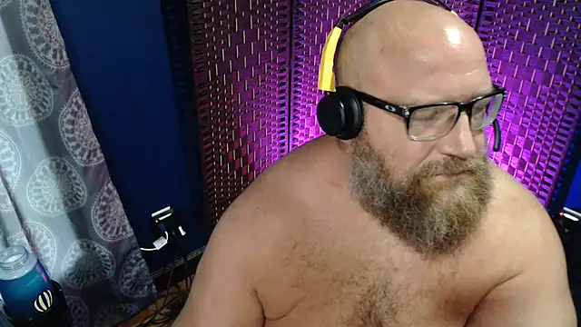 BigBearforCuddles online show from 08.02.26