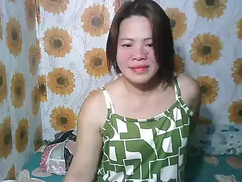 Smilinglovely online show from 02.13.26