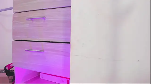 Snapshot of Miss_JulietaShadow chatting on 12.01.25 Miss JulietaShadow online show from 12.01.25