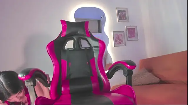 Snapshot of Miss_JulietaShadow chatting on 12.05.25 Miss JulietaShadow online show from 12.05.25