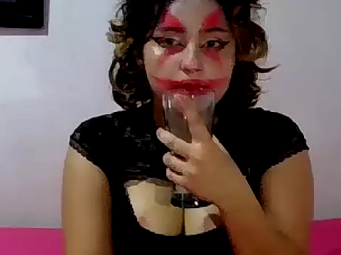 Snapshot of alisson_indraa chatting on 12.01.25 alisson indraa online show from 12.01.25