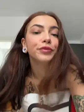 Snapshot of LianixLoverx chatting on 02.28.26 LianixLoverx online show from 02.28.26