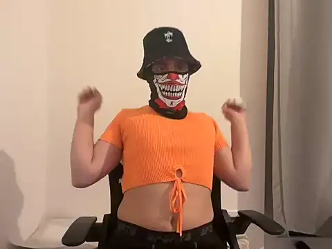 Snapshot of marotheladyboy chatting on 11.24.25 marotheladyboy online show from 11.24.25