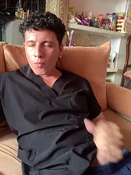 Snapshot of angelxxx95 chatting on 02.27.26 angelxxx95 online show from 02.27.26