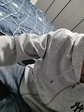 Snapshot of micai_fengbei chatting on 11.30.25 micai fengbei online show from 11.30.25