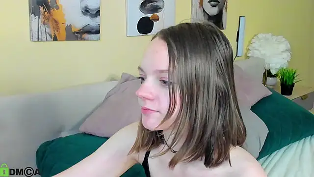 Olivia Riesz online show from 04.09.26